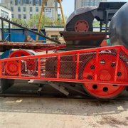 山川小型對輥破碎設備的特點與優(yōu)勢